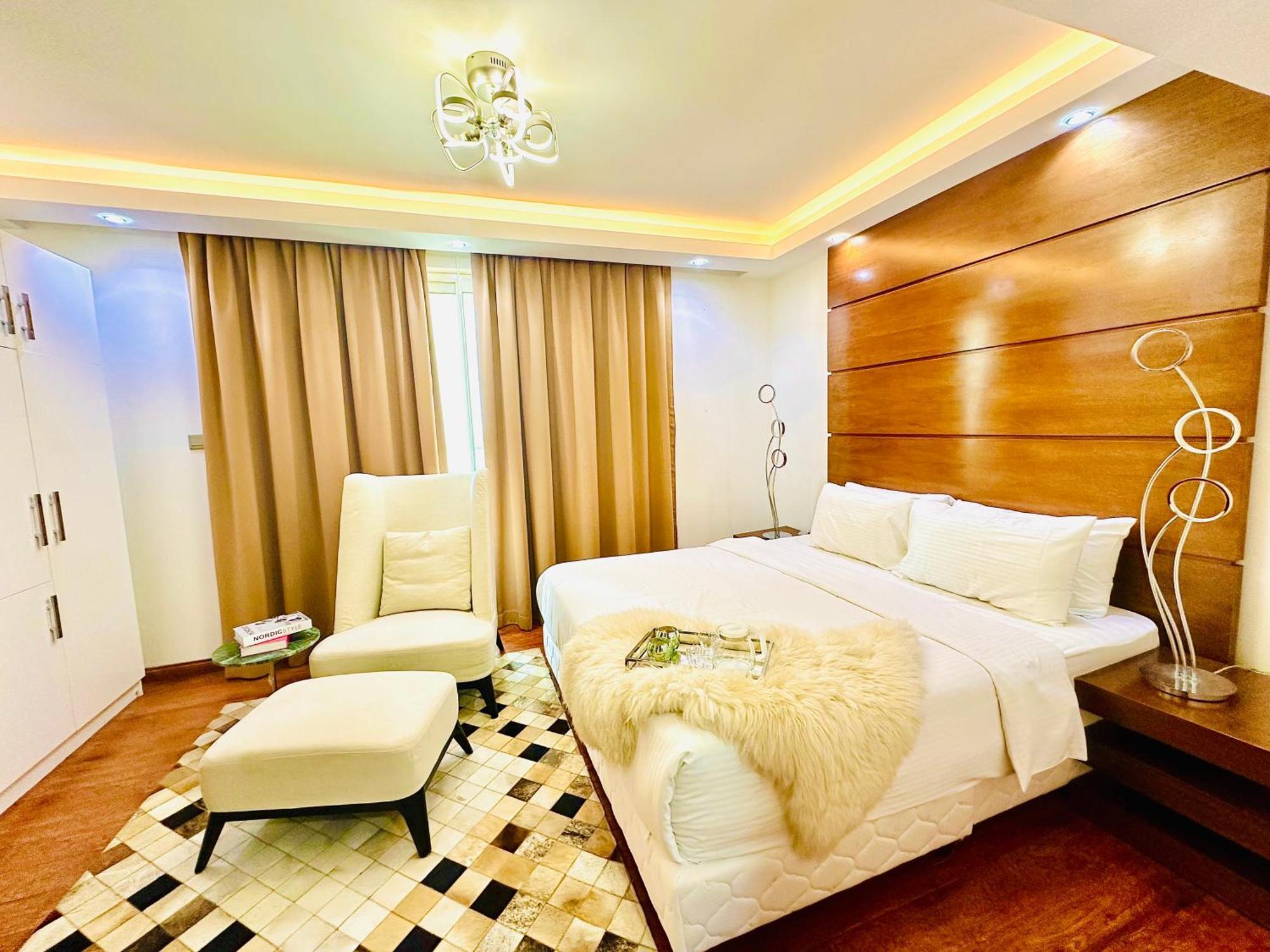 Saxophone Suites Al-Muharrak Zewnętrze zdjęcie